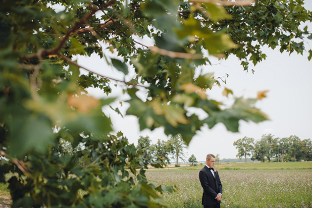 Elegant-Barn-Wedding-0010