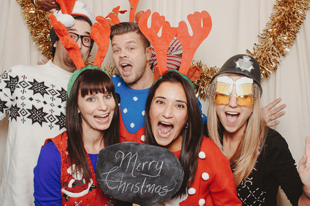 3 Reasons to rent a christmas Photo Booth for your party